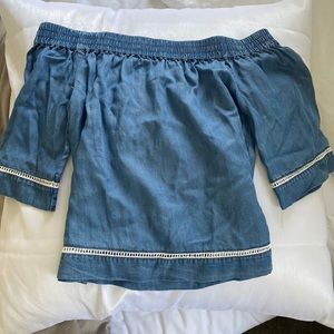 XS/S off the shoulder top from Francesca’s (brand is Alya)